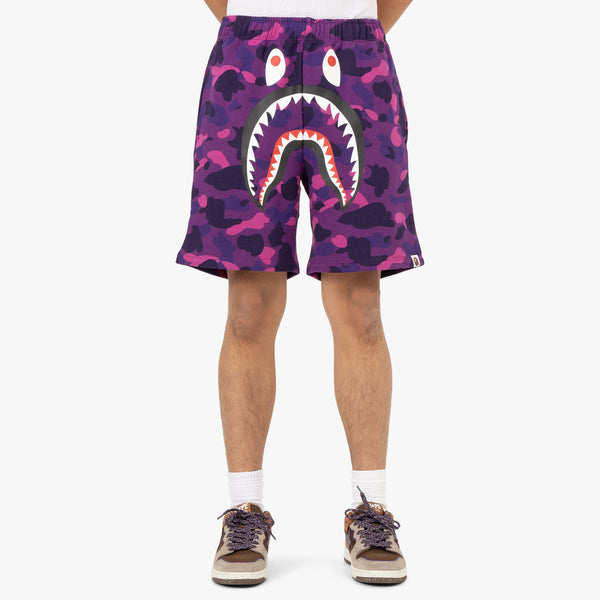 Color camo shark sweat shorts hotsell