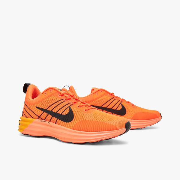 Nike shoes orange black clearance