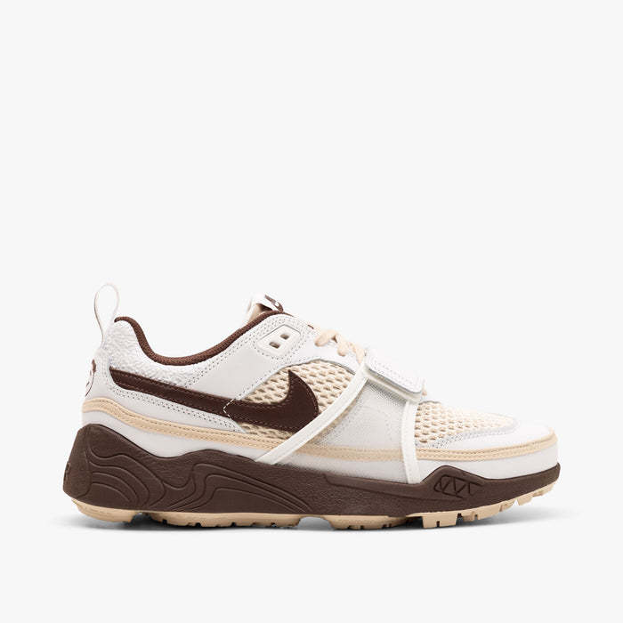 Nike x Travis Scott Zoom Field Jaxx / White / Light Chocolate - White 1