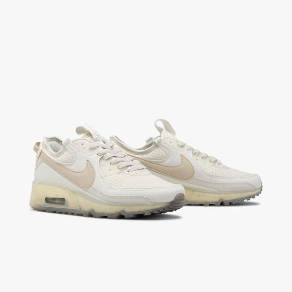 Nike on sale cashmere thea