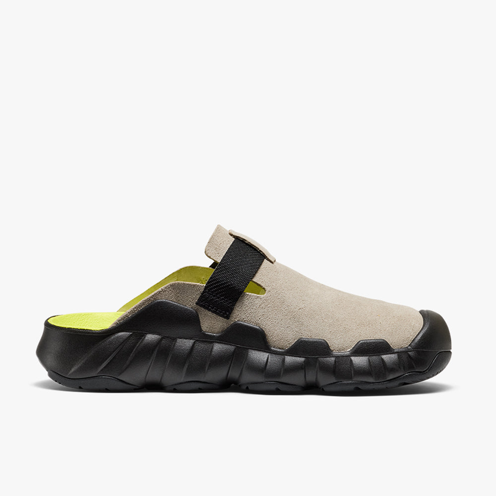KEEN x Metalwood Hyperport Clog Plaza Taupe / Black