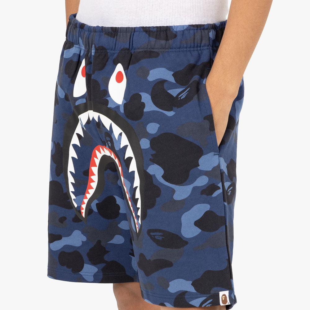 Color camo shark sweat shorts hotsell