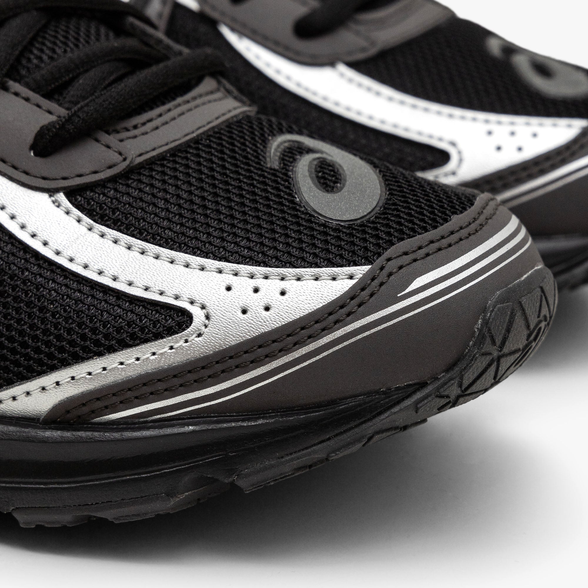 ASICS Jog 100S / Black / Pure Silver – Livestock