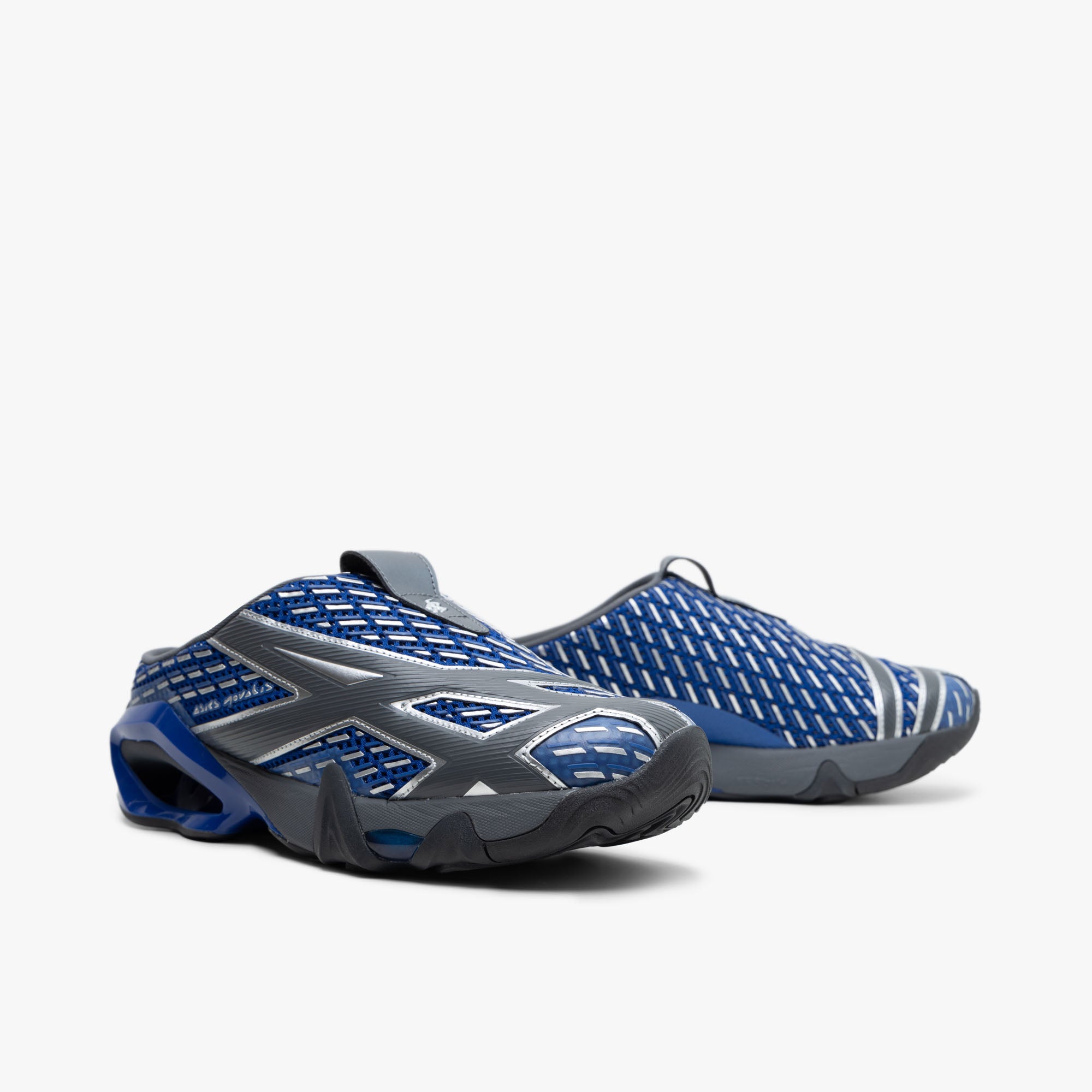 KIKO KOSTADINOV TOKYO | New item arriving from the @ecco