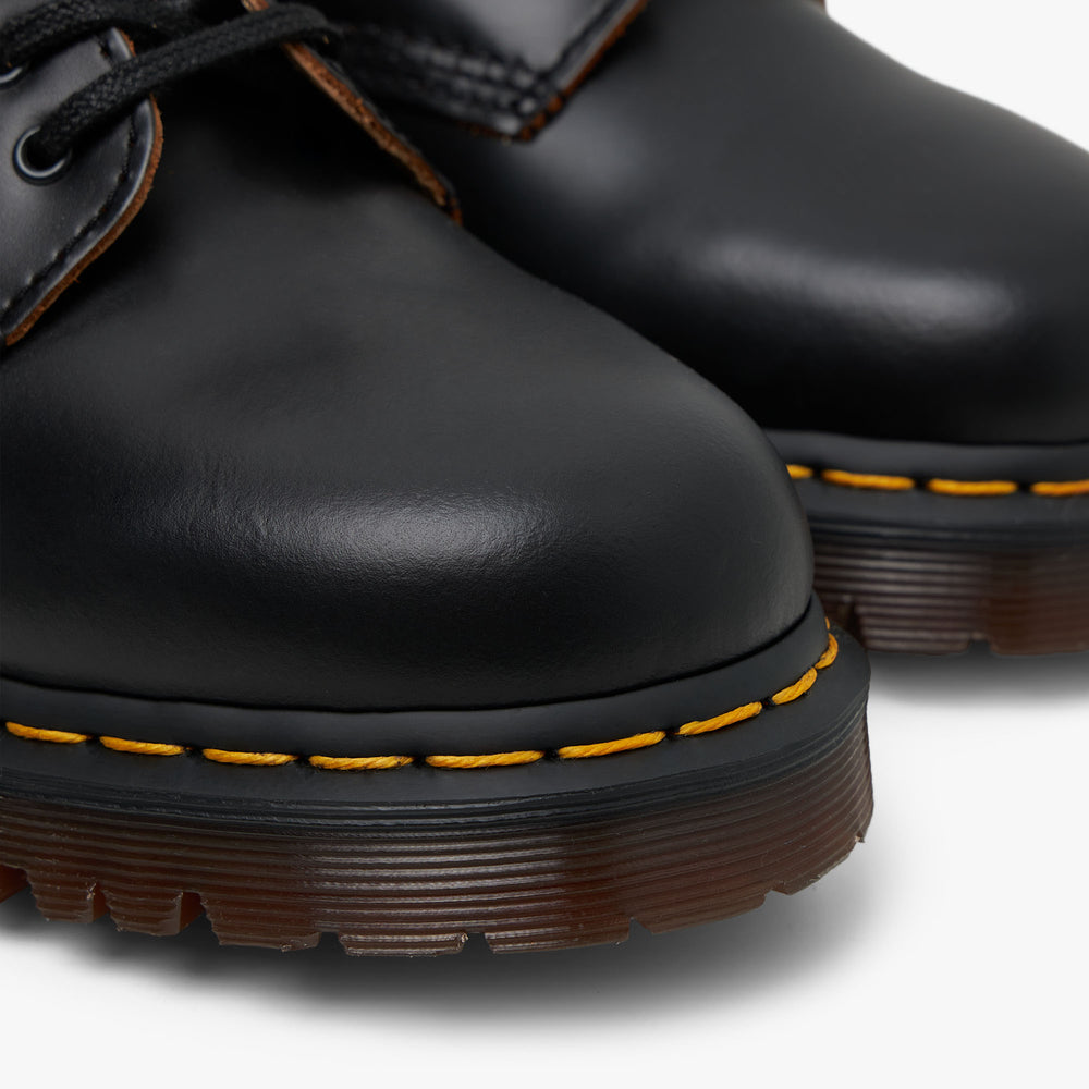 Dr. Martens 8053 Oxford Black Vintage Smooth Livestock