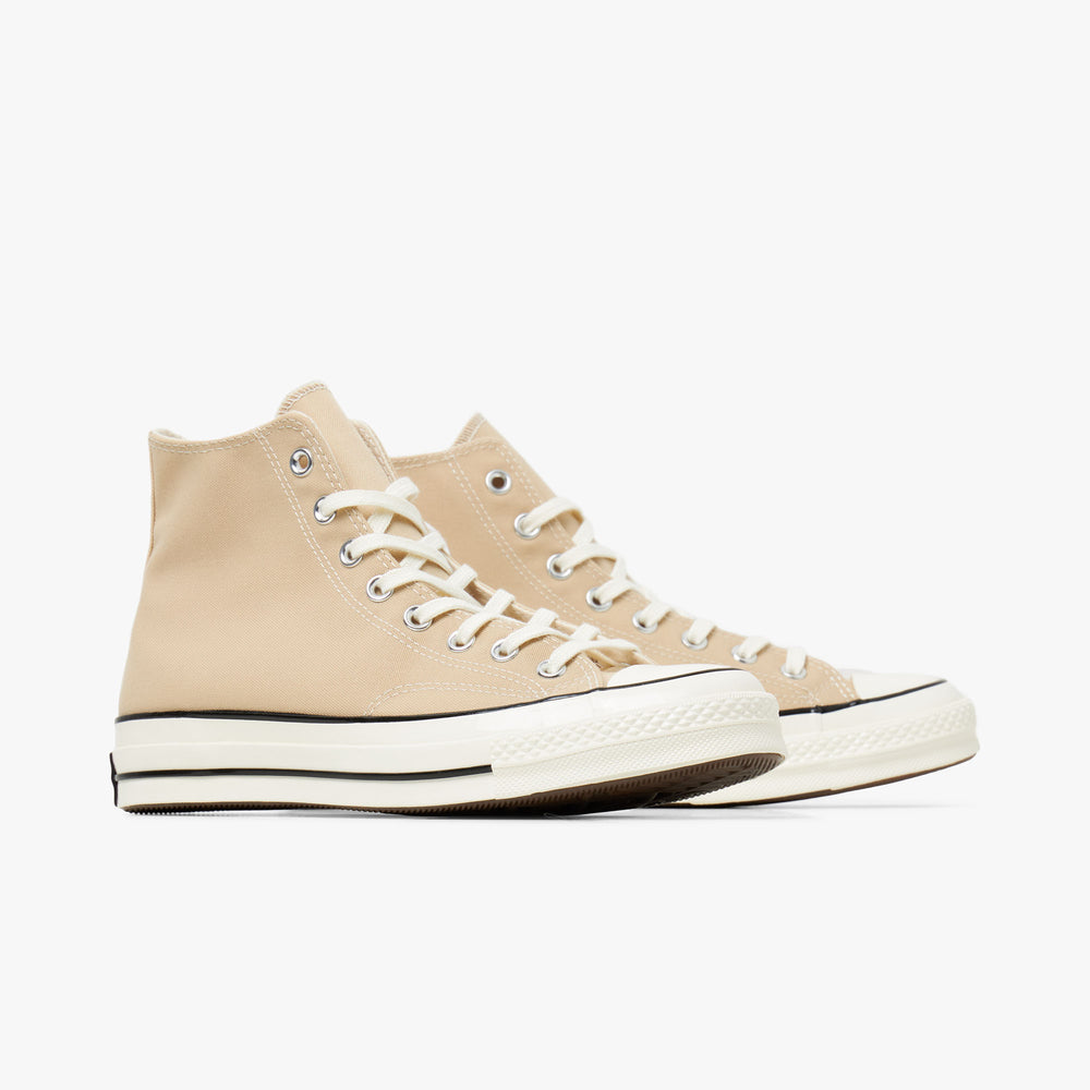 Converse high top top egret