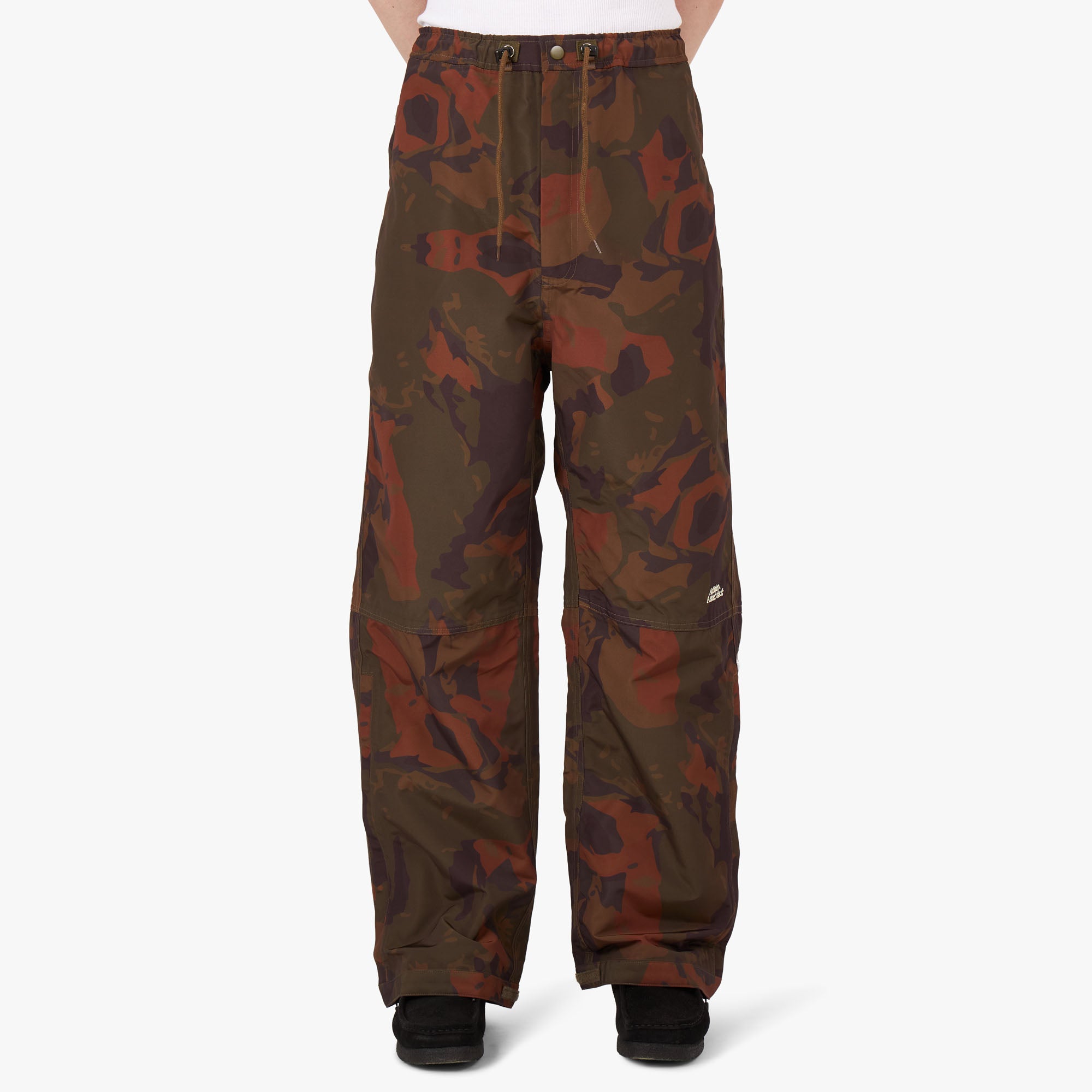 Camo wind pants hotsell
