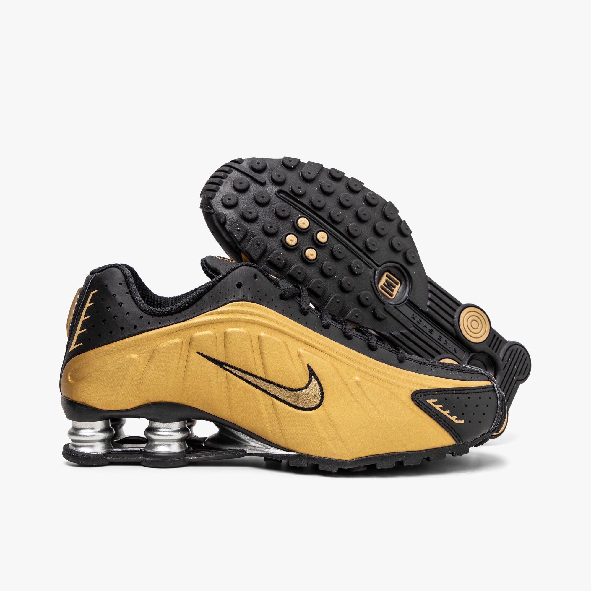 Nike Women s Shox R4 Black Metallic Gold Metallic Silver Livestock