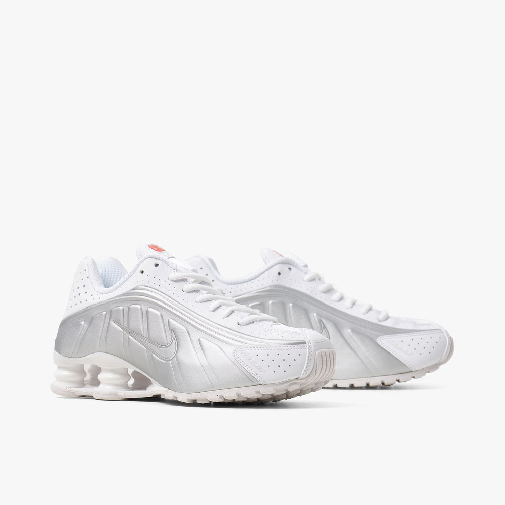 Female nike shox top