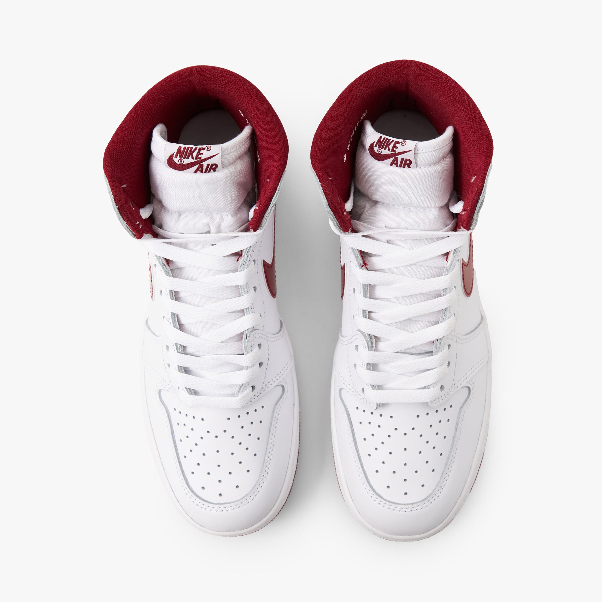 Jordan 1 high white red hotsell