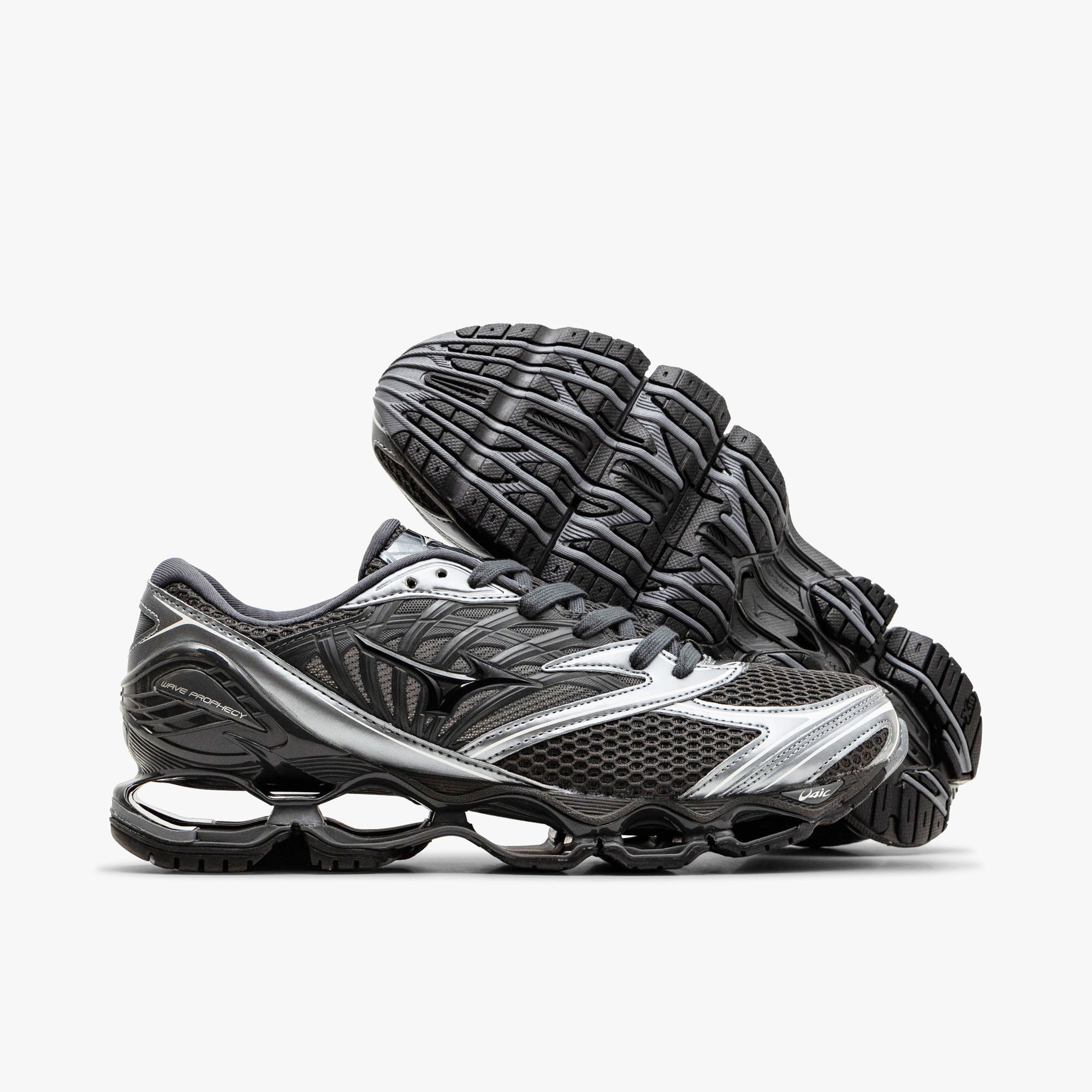 Mizuno Wave Prophecy LS – Livestock