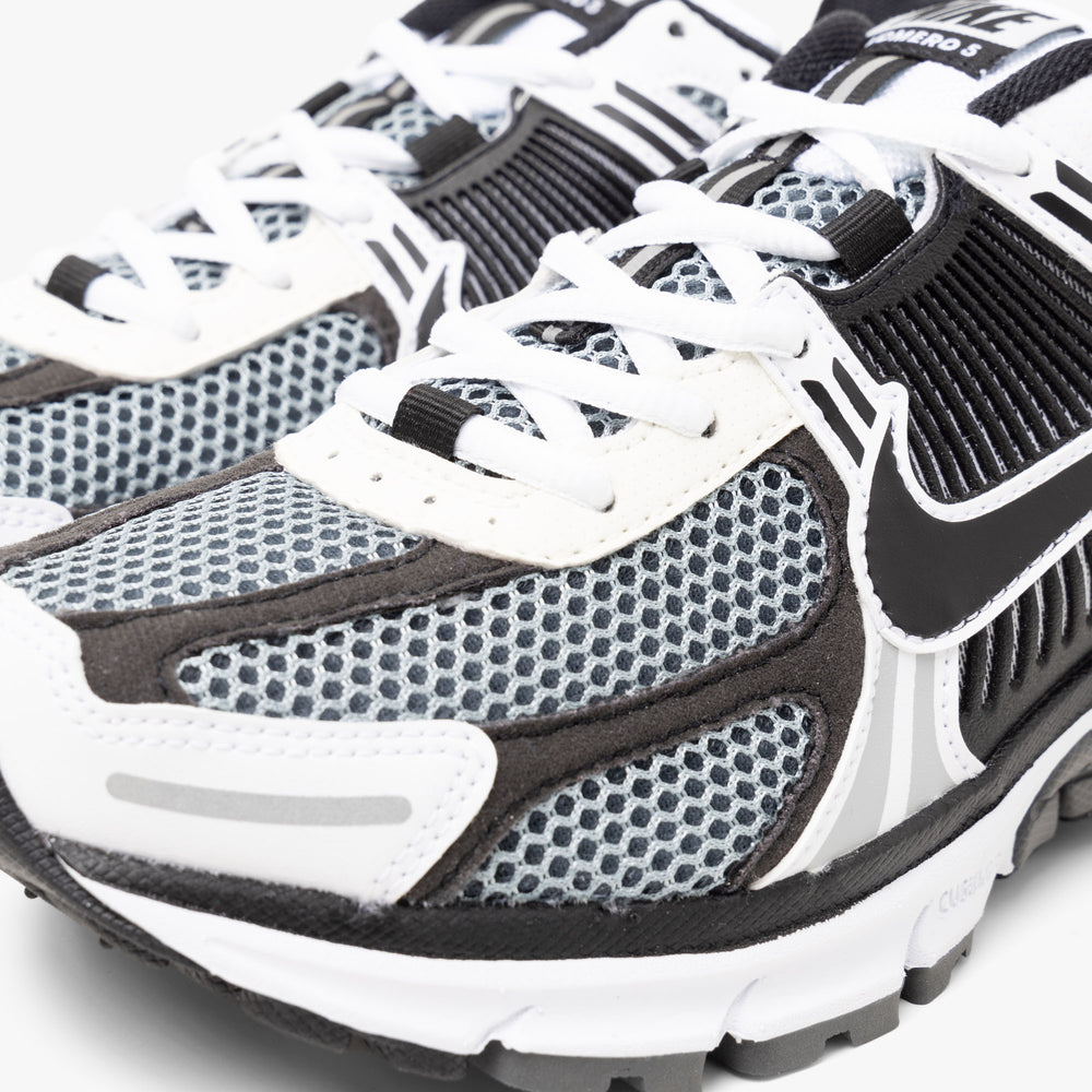 Nike Zoom Vomero 5 SE SP Dark Grey Black White Livestock