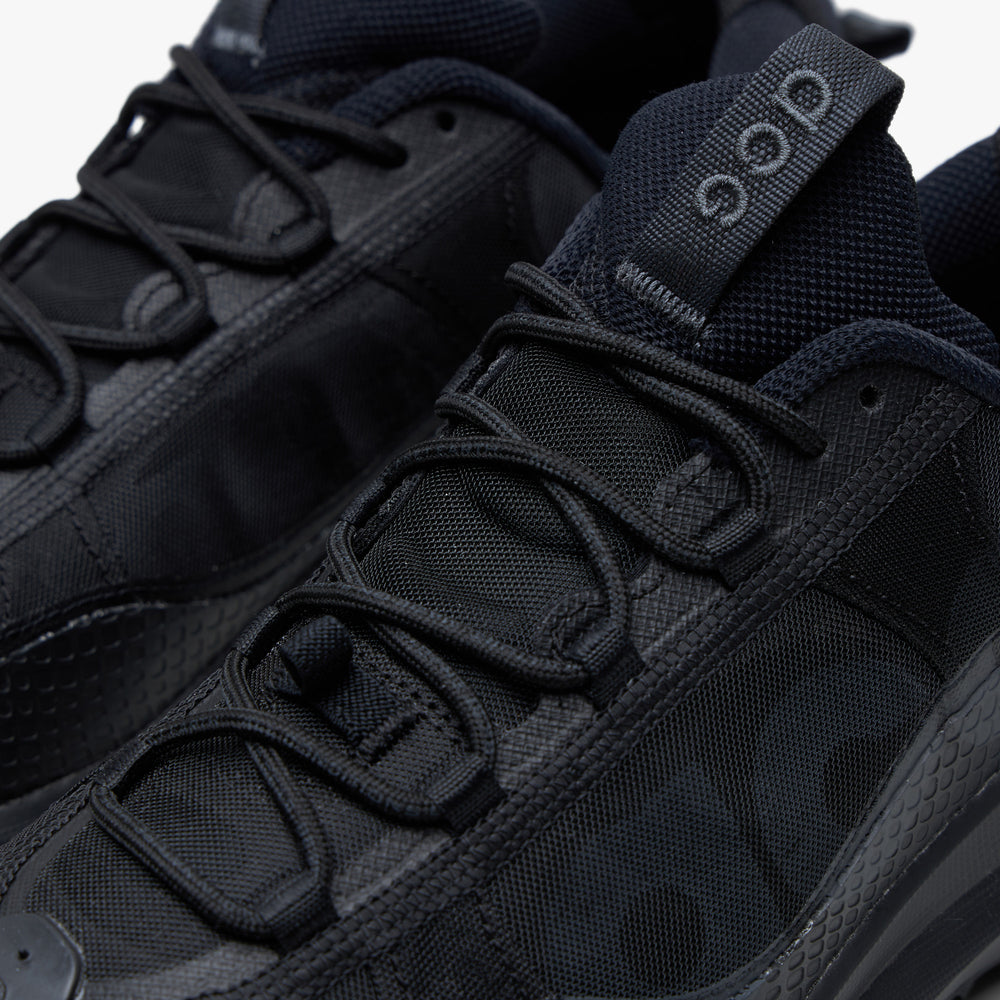 Nike best sale fly black