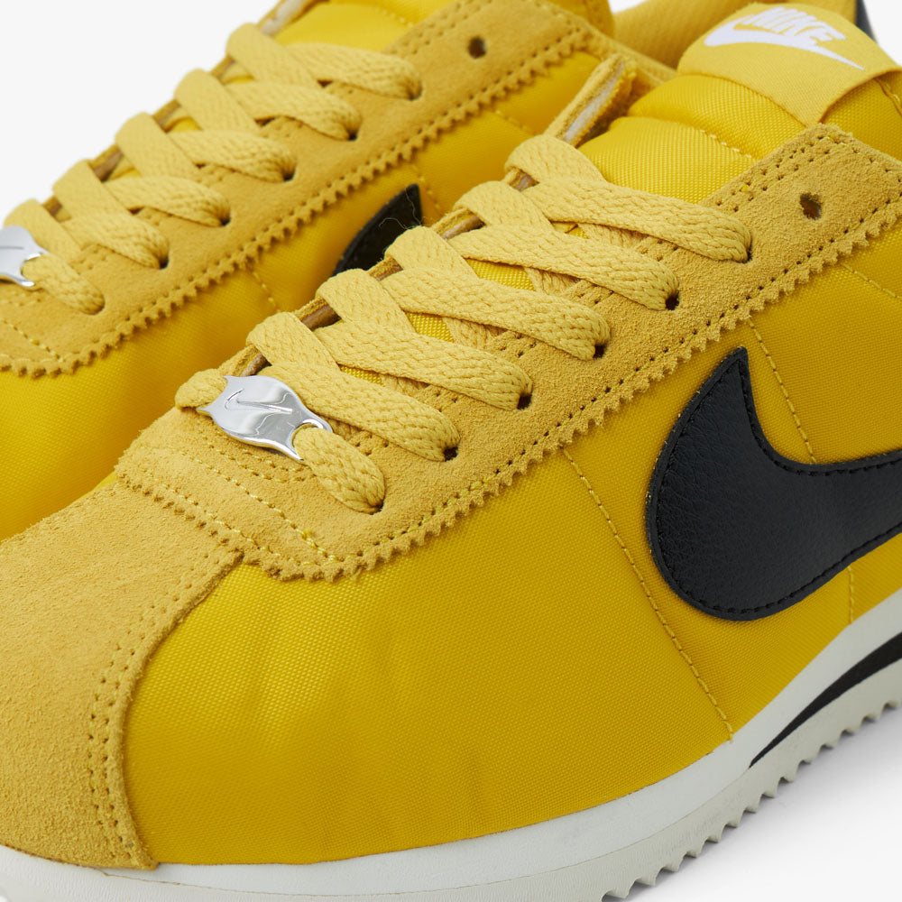 Nike's Cortez SE Arrives in Black and Gold