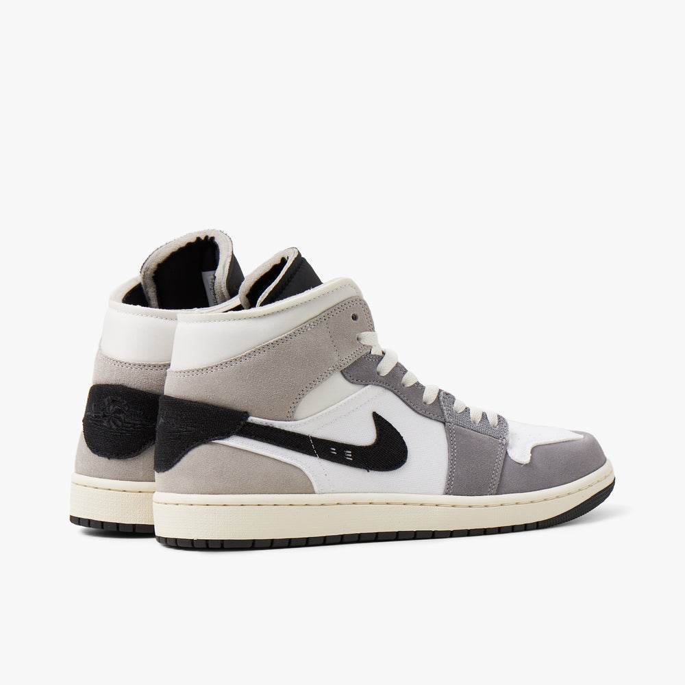 Jordan 1 sales mid size 4