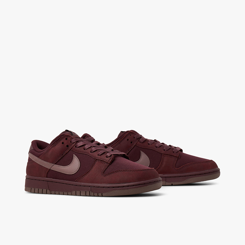 Nike sb store team classic burgundy