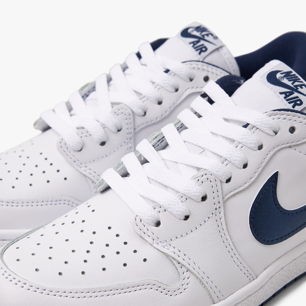Low top white jordans store