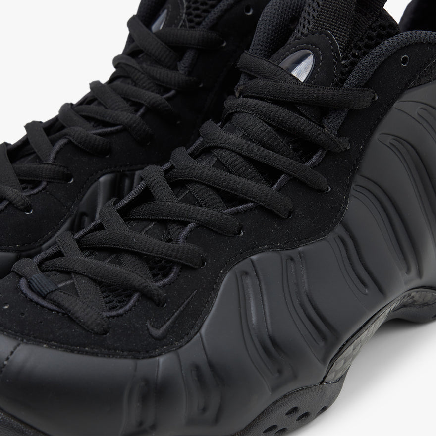 All black sale nike foamposite