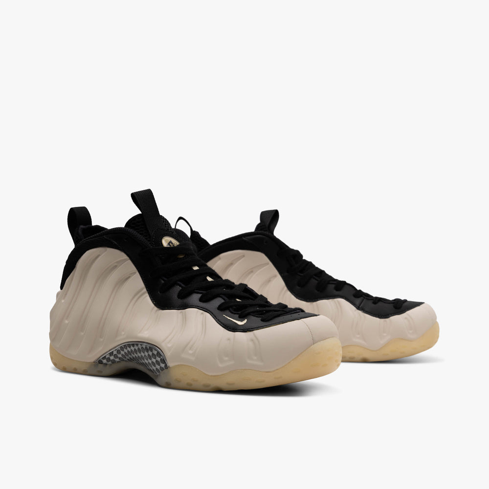 Nike Air Foamposite One Black Team Gold Light Orewood Brown