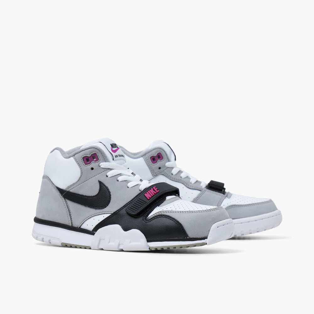 Nike air trainer noir gris online