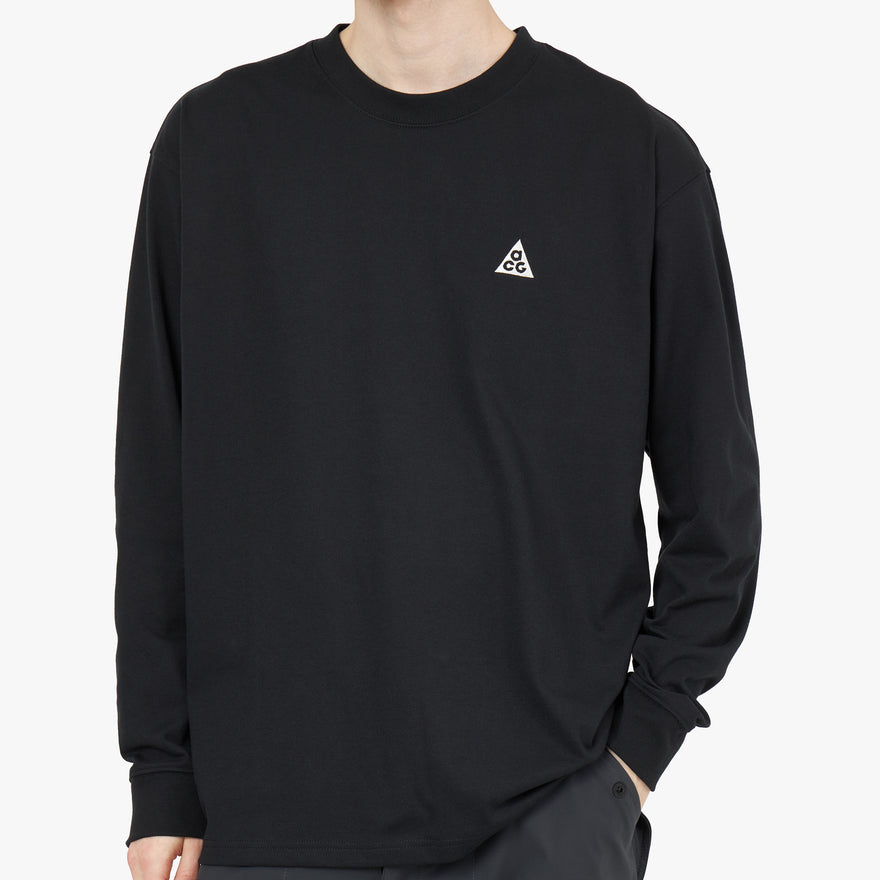 Nike acg logo t shirt new arrivals