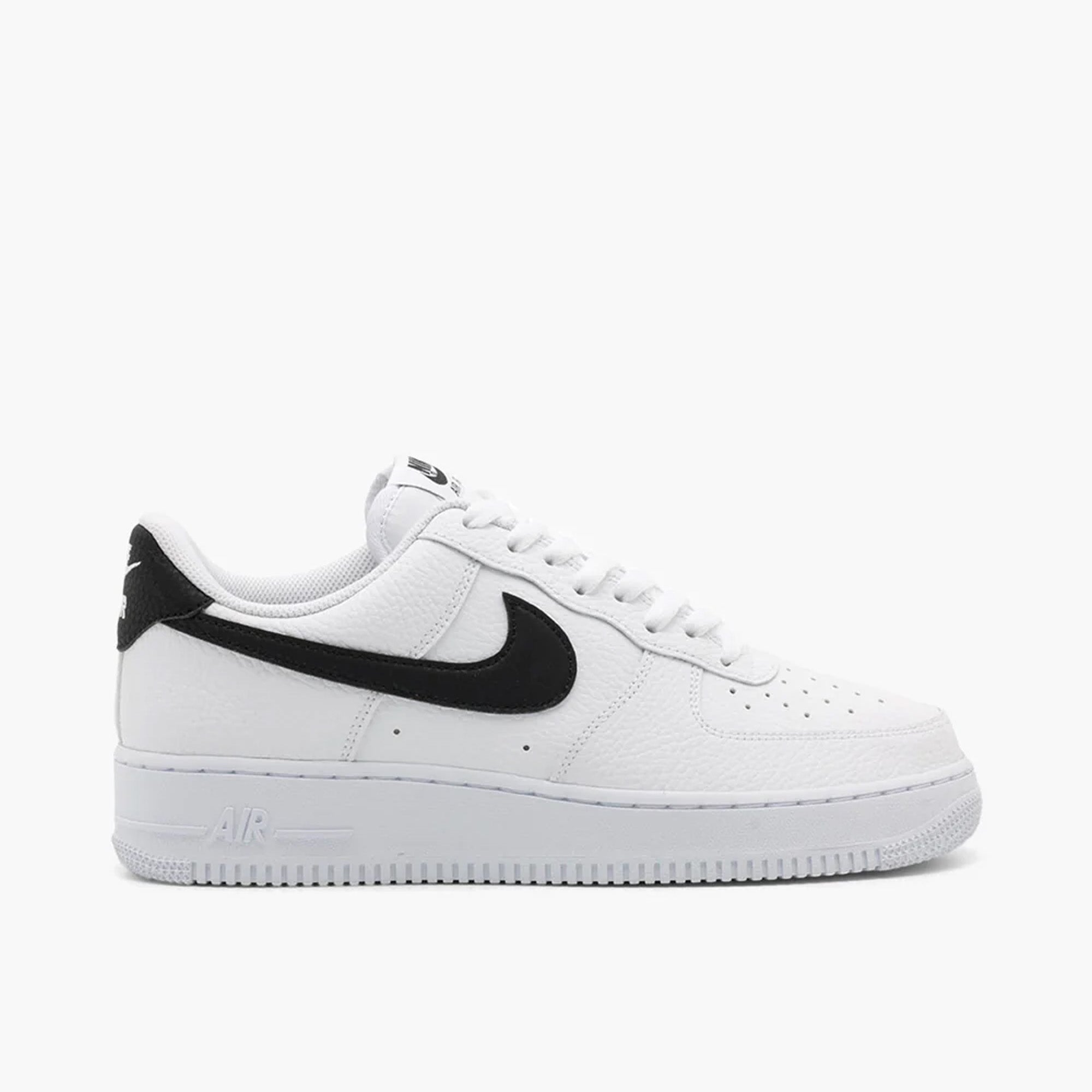 Black and white top nike air force one