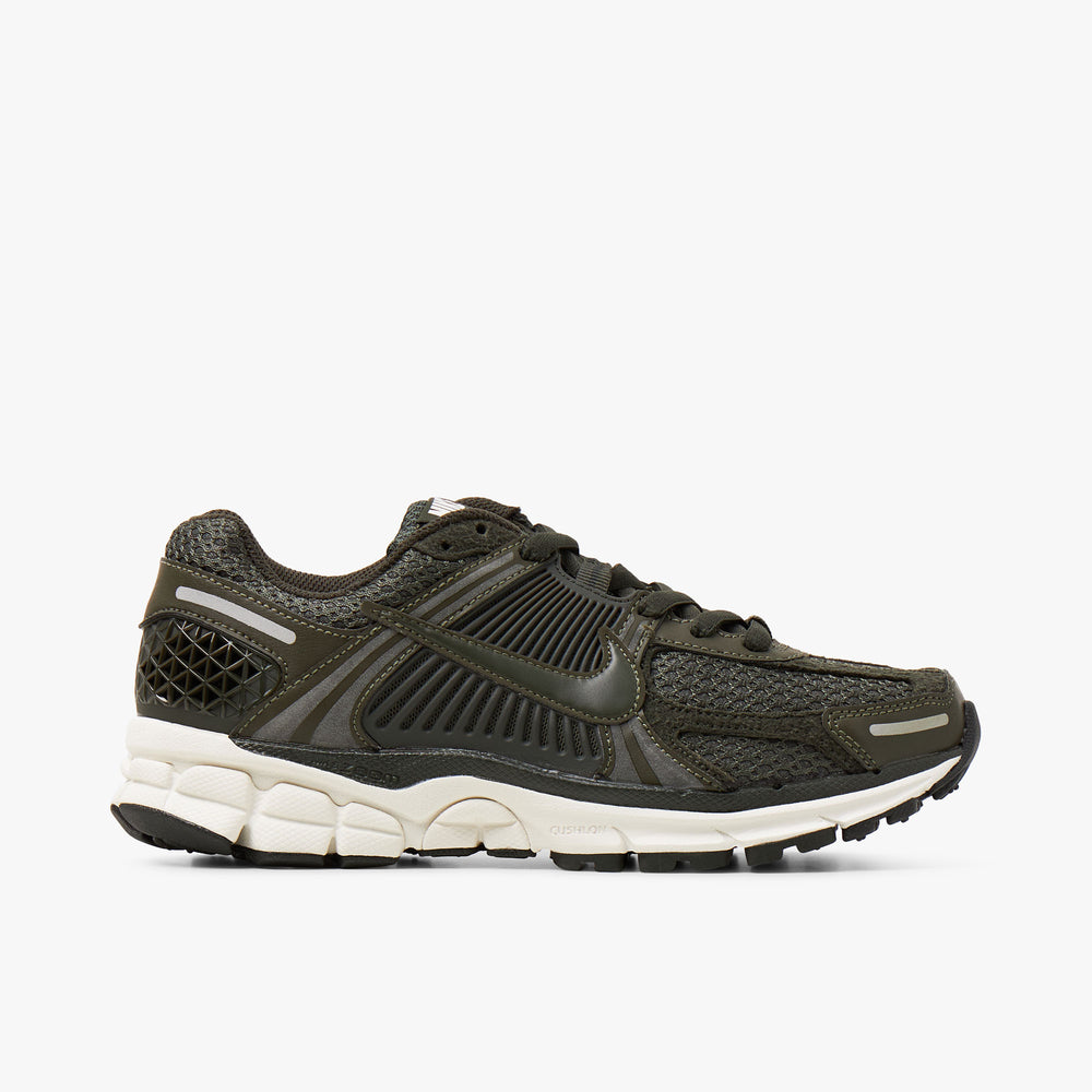 Khaki sales nikes womens