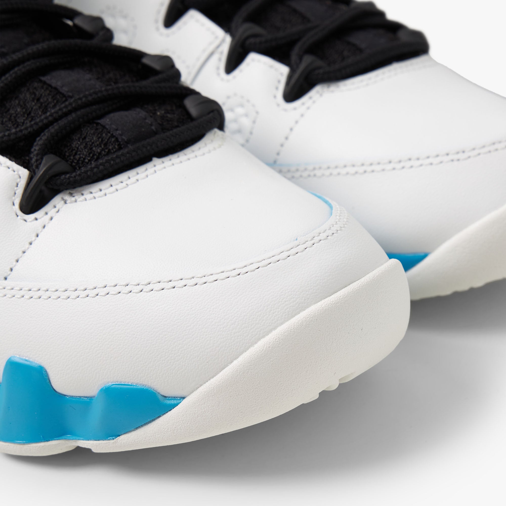 Jordan 9 Retro Summit White Black Dark Powder Blue Livestock