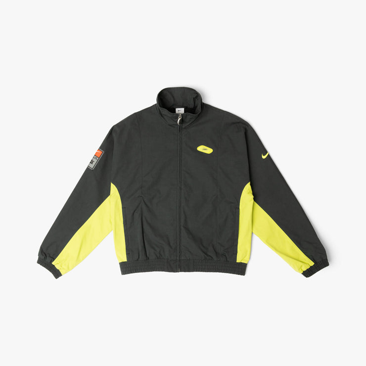 NIKE PATTA ナイロンジャケット サイズM NIKE PATTA ナイロンジャケット サイズM