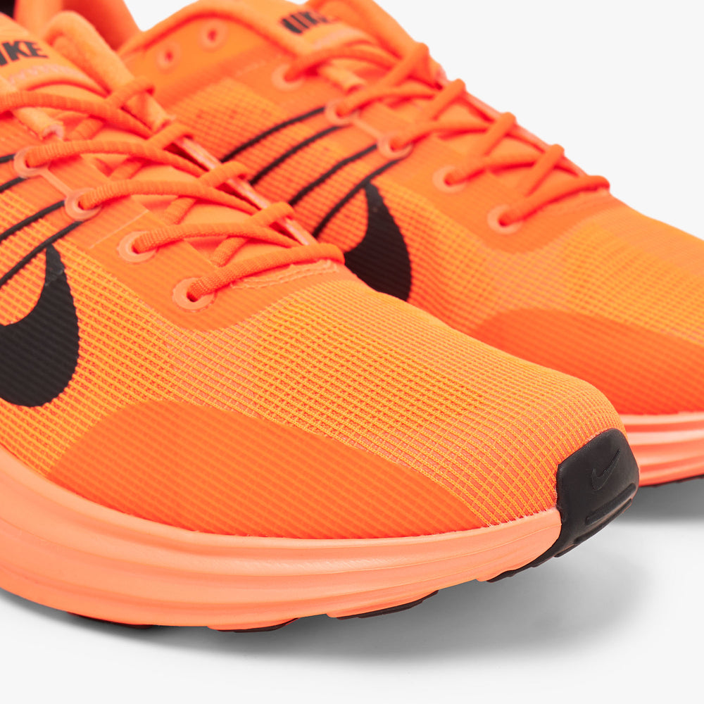 Nike Lunar Roam Hyper Crimson / Black - Sundial – Livestock display picture 3