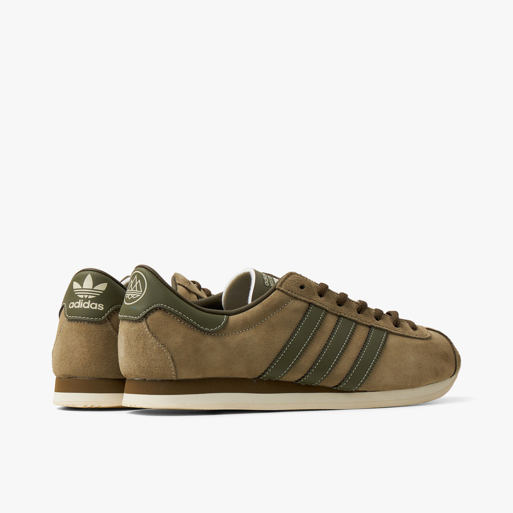 olive green addidas
