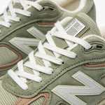 New Balance MADE in USA U990GT4 Olive / Incense - Low Top  7