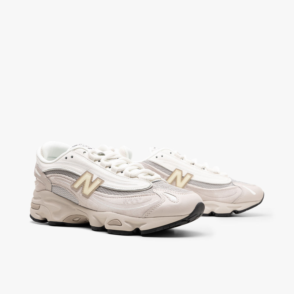 Gold salt new balance clearance