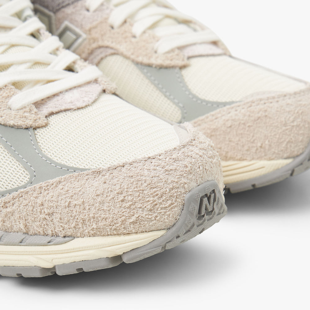 New Balance M2002REK Beige Grey