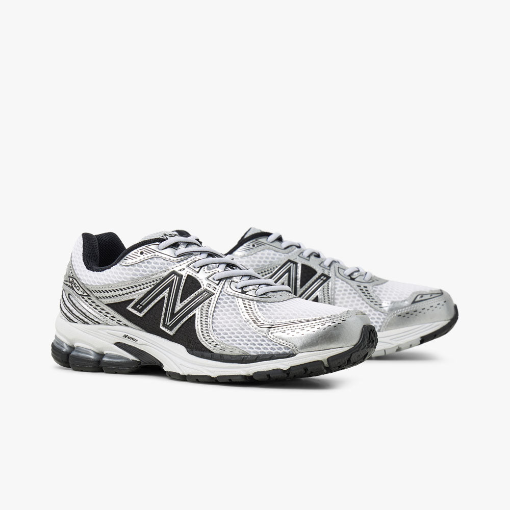 New balance white and black online