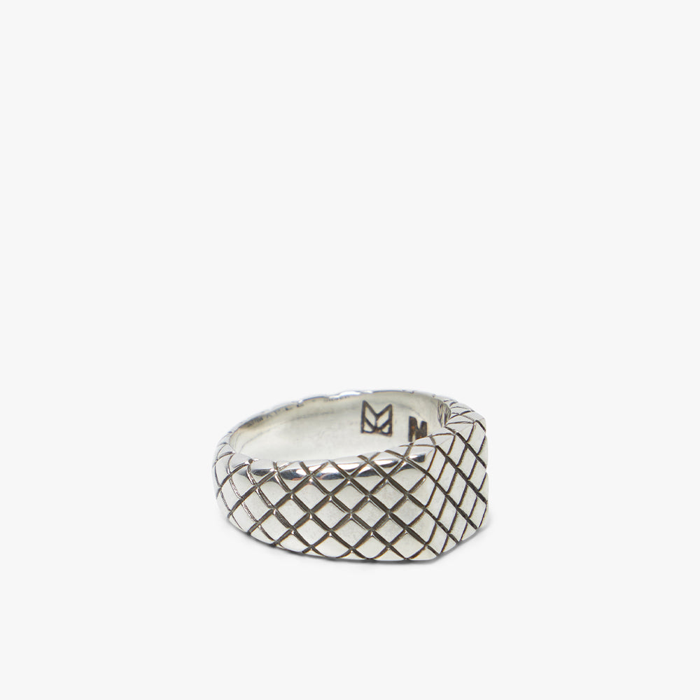 Ea store 925 ring