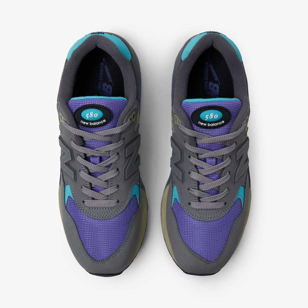 New balance electric blue sale