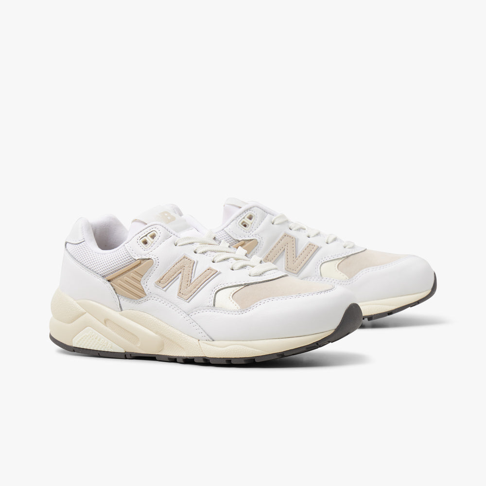 New Balance MT580VTG White Timberwolf