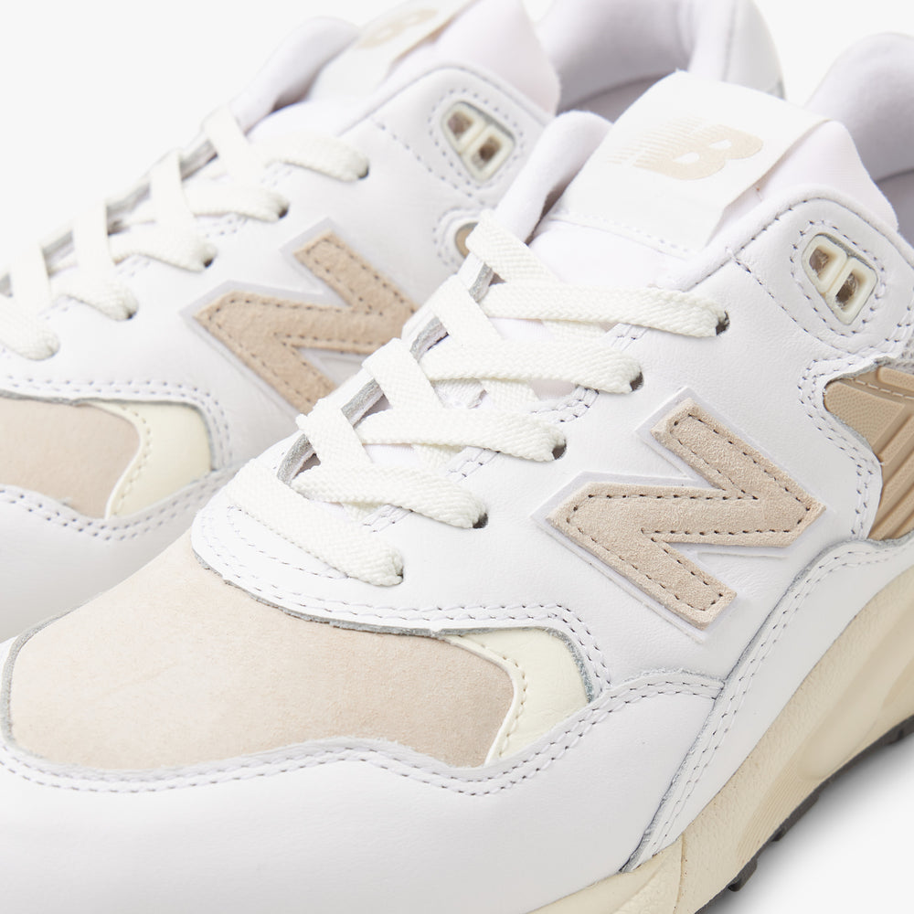 New balance white beige shop