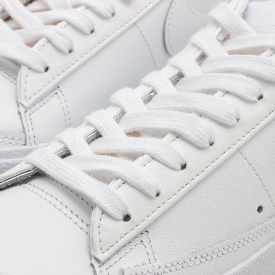 Nike Women s Blazer Low 77 White Livestock