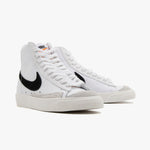 Nike Women's Blazer Mid '77 White / Black   3