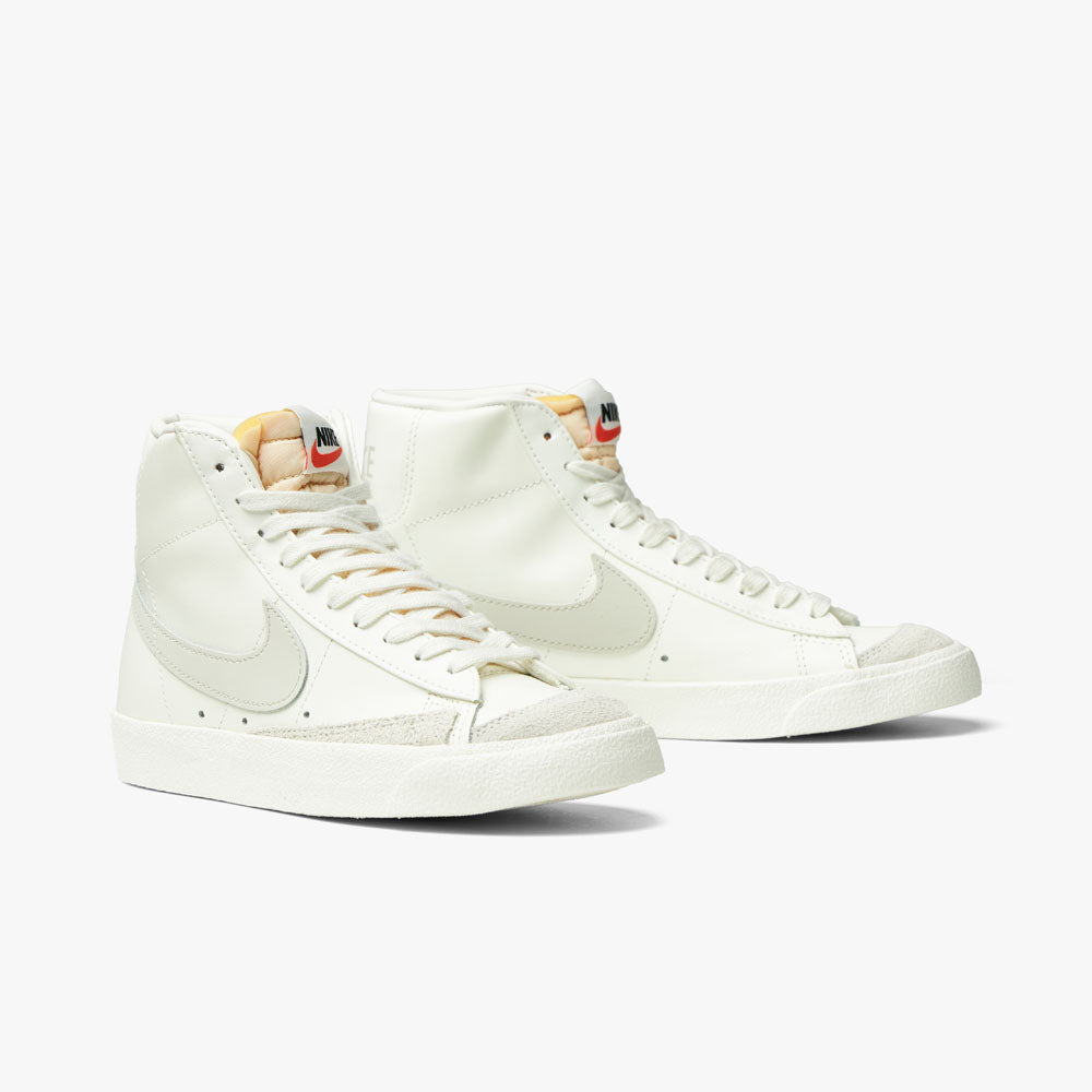 Nike blazer mid premium vintage light bone online