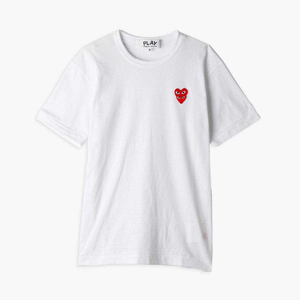 Comme des garcons play heart best sale logo tee